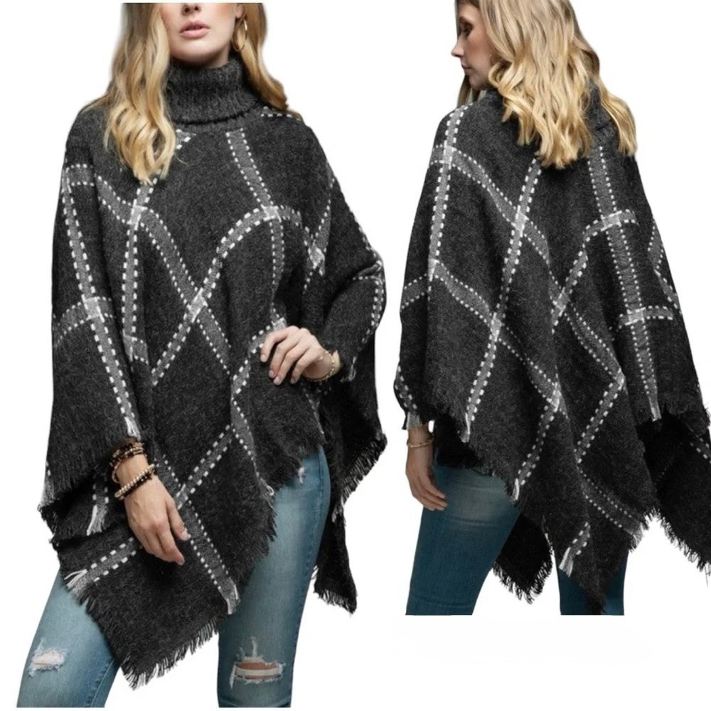 Macchia Di Ruggine Poncho Women One Size Gray Plaid Fringe Turtleneck Cozy